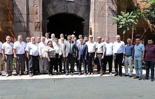 Sünnetçi’den ilçe müdürlerine LGS tebriği