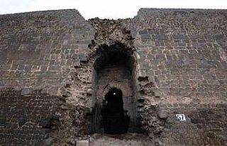 Surlarda diriliş 7. etap restorasyon ihalesi yapıldı