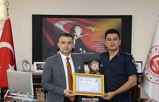 Teberci’ye üstün başarı belgesi verildi