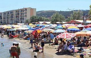 Tekirdağ’a tatilci akını: Bir mahallenin nüfusu...