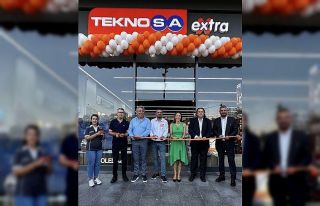 Teknosa İzmir’deki 15’inci mağazasını açtı