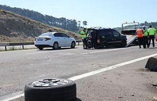 TEM’de hafif ticari aracın lastiği patladı: 9...