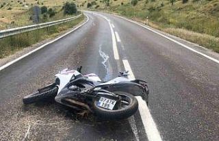 Tırla çarpışan motosiklet sürücüsü öldü