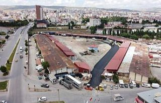 Toptancılar Sebze Hali’nin asfaltı yenilendi