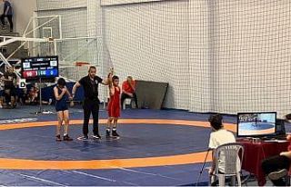 Tosyalı genç güreşçilere milli takım daveti