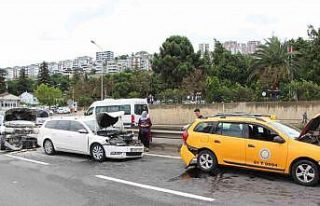 Trabzon’da 6 araçlı zincirleme kaza: 3 yaralı