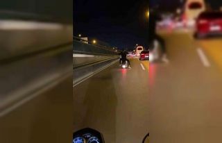 Trafikte tehlikeli yolculuk kamerada