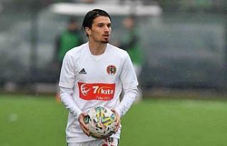 Turgutluspor 3 futbolcusu ile sözleşme uzattı