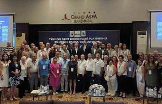 Türkiye Kent Konseyleri Birliğinde Devir Teslim...