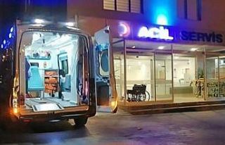 Üçüncü kattan aşağı düşen kadın yaralandı