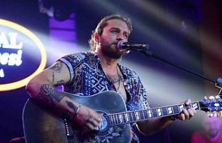 Ufuk Beydemir yeni şarkısını ilk kez Bursa’da...