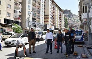 Uludere Belediyesi, yaya ve trafik güvenliği çalışmalarına...