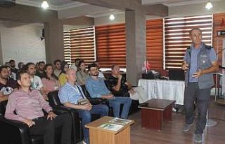 Üniversite öğrencileri Konya’da erozyon çalışmaları...