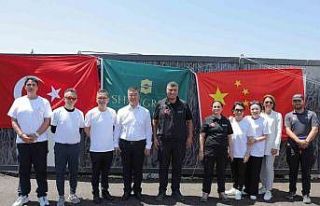 Ünlü otel zinciri enkaz kentte 300 konteynerlik...