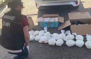 Uyuşturucu sevkiyatçısı, 42 kilo metamfetaminle...