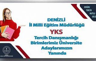 Uzman öğretmenler, üniversite adaylarına danışmanlık...