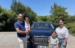Uzun süredir beklediği Togg’a kavuştu, çifte...