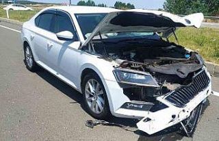 Uzunköprü’de motosikletle otomobil çarpıştı:...