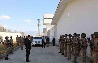 Vali Akbıyık, Beyyurdu Üs Bölgesi’ni ziyaret...