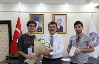 Vali Sarıibrahim, öğrencilerle bir araya geldi