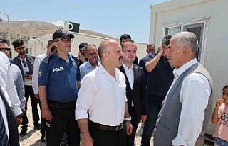 Vali Varol, depremzedelerle bir araya geldi