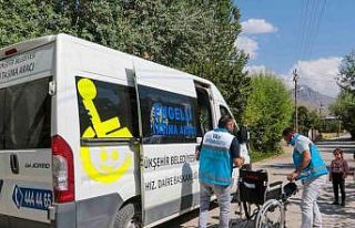 Van’da engelli vatandaşlara tekerlekli sandalye...