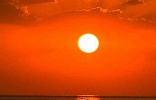 Van’da gün batımı hayran bırakıyor