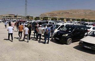 Van’daki ikinci el açık oto pazarında yeni düzenlemeye...