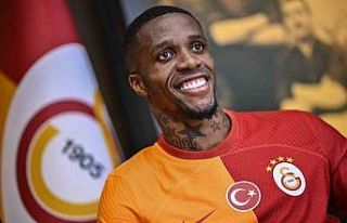 Wilfried Zaha: “Bu forma ile yüzde yüzümü sahada...