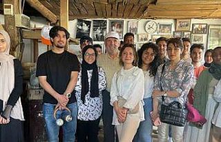 Yabancı uyruklu öğrenciler çömlek yaptı