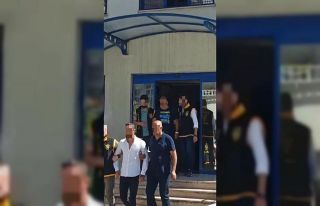 Yalova’da araç kundaklama zanlısı 2 kişi gözaltına...