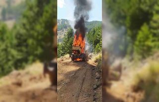 Yanan iş makinesini İHA tespit etti