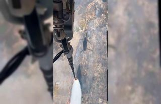Yangın söndürme helikopterinden alevlere ’nokta...