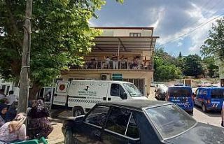 Yaşlı adam pompalı tüfekle vurulmuş halde ölü...