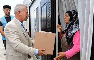 Yeşilyurt’ta depremzedelere yardımlar sürüyor