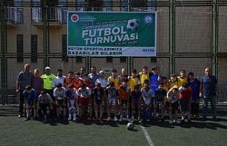 Yıldırım’da öğrenciler arası futbol turnuvası