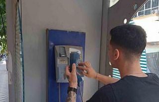 Yılların iletişim aracı yeni teknolojiye direniyor