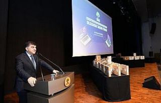 YKS’de başarılı olan öğrencilere bilgisayar...