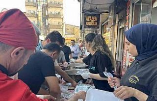 Yüksekova’da aşure dağıtımına yoğun ilgi