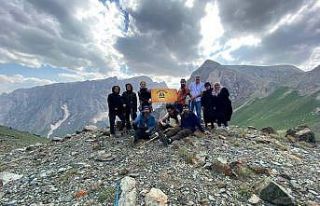 Yüksekova’nın saklı cenneti: Orşe Şelalesi