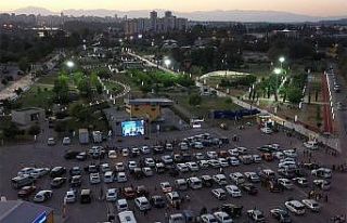 Yüreğir’de ‘Arabada Sinema Günleri’ etkinliği