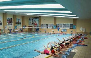 Yüzmenin keyfini Tepebaşı’nda yaşıyorlar