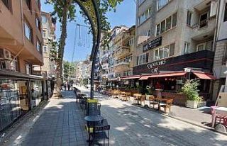 Zabıta ekiplerinden kafelere kaldırım işgali denetimi