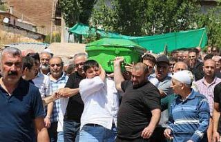 12 kişinin öldüğü kazada sürücü son yolculuğuna...
