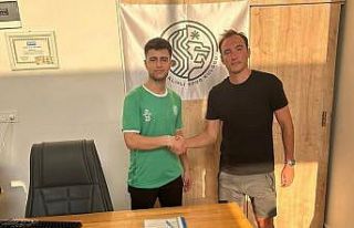 1984 Salihlispor’dan 6 transfer birden
