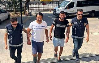 2 göçmen kaçakçısı tutuklandı