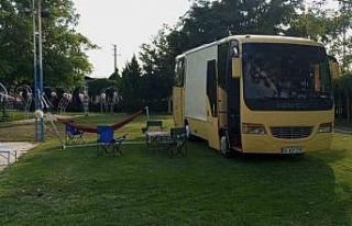 2 yıllık sigara parasıyla midibüsünü karavana...