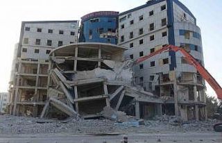 8 katlı hastane ikinci denemede yerle bir oldu, o...