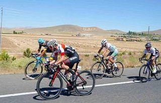 9 ülkeden sporcular meydandan Erciyes’e pedal çevirecek