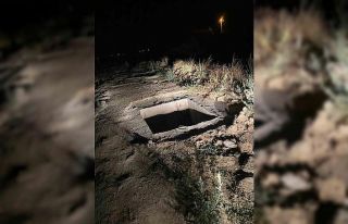 Açık bırakılan vana çukuruna vatandaşlardan...